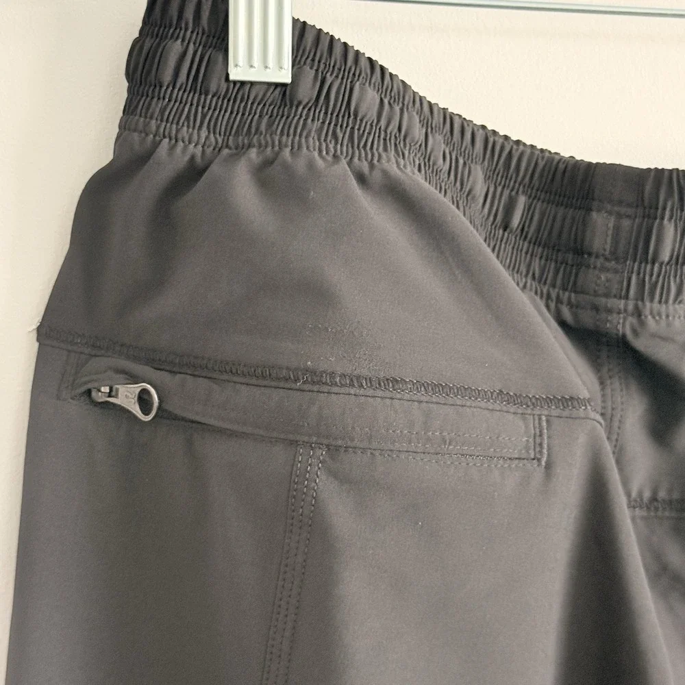 Lululemon Black Swift Crop Capri DANCE Studio Pants Woman 8‎ (RARE) Gorpcore